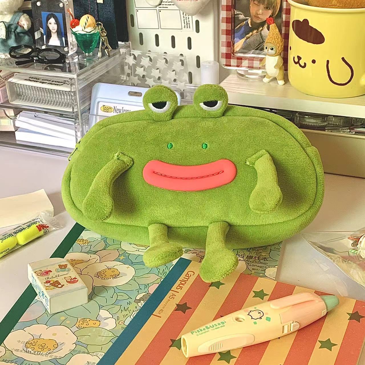 Wholesale Large Mouth Frog Plush Pen Bags